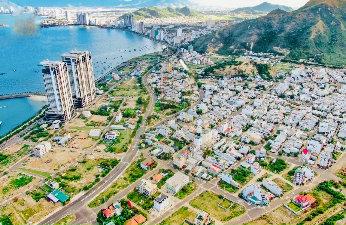 Bán biệt thự đồi view biển Hòn Sện - 3 mặt tiền, sổ hồng chính chủ