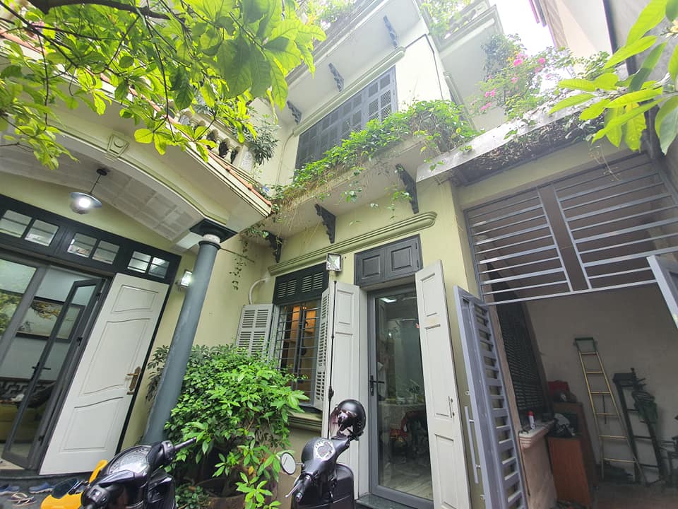 BIỆT THỰ MINI HOÀNG MAI -160m2x4T, MT 7m- KIẾN TRÚC PHÁP - Ở CỰC CHẤT, GIÁ 10 TỶ