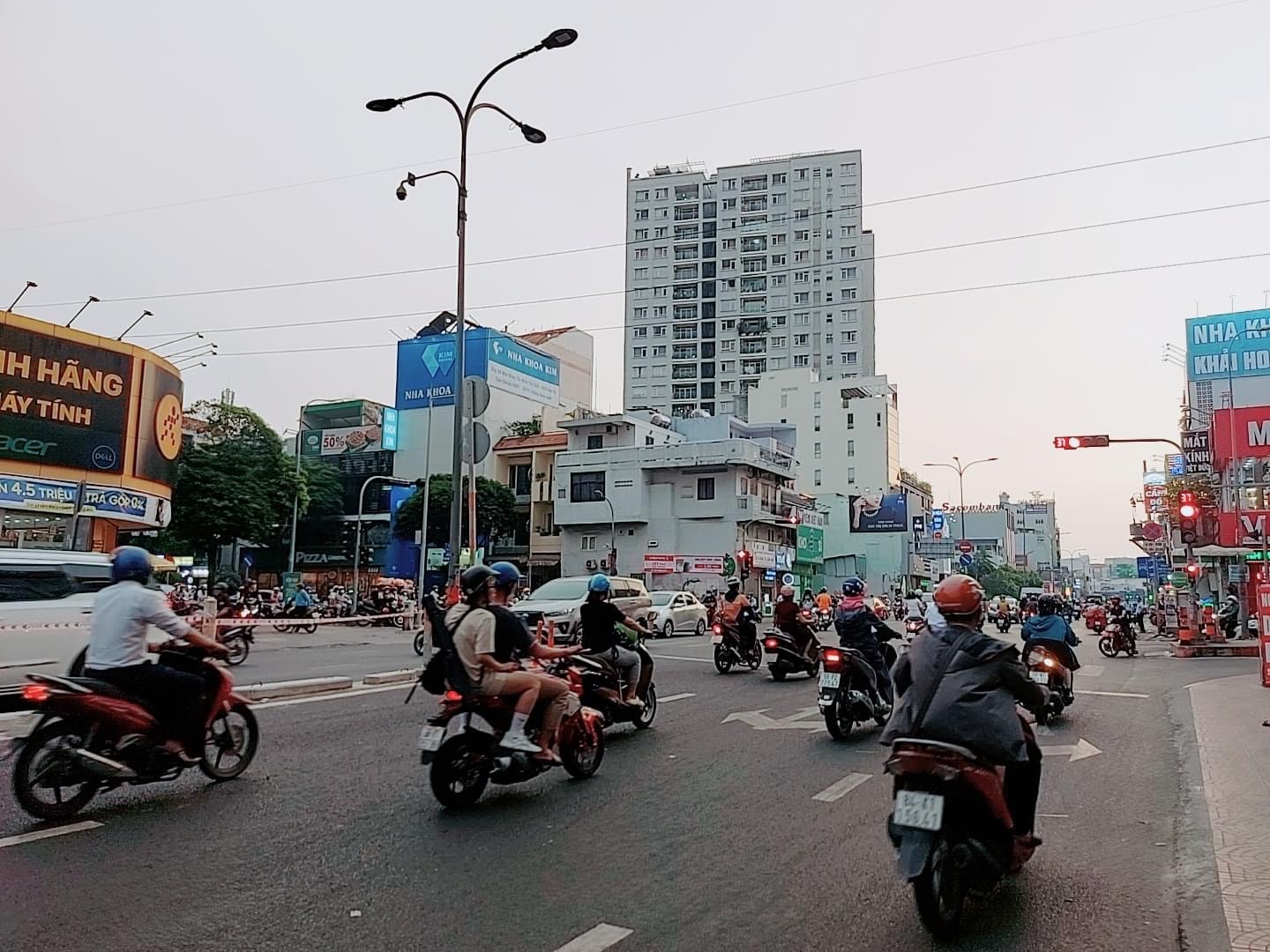 Ngộp bank nặng bán gấp thương lượng. Mặt tiền kinh doanh