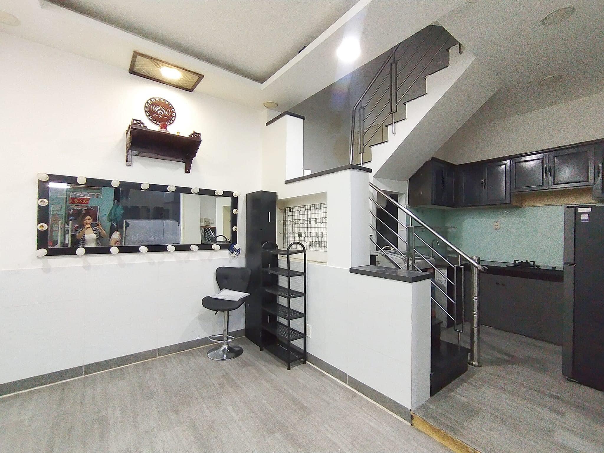 Chủ xoắn quá bán gấp nhà Nguyễn T Tần 1 bước qua Nguyễn Biểu Q5,22m2 3tấm, Rập Rình 3 tỷ