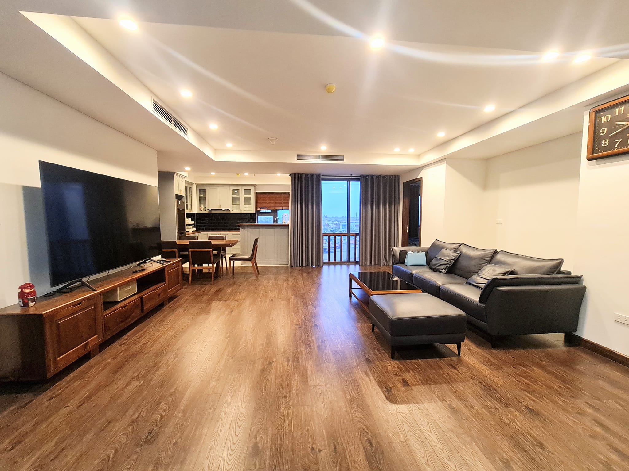 Bán căn chung cư cao cấp Amber Riverside 622 Minh Khai 148m2 tầng trung