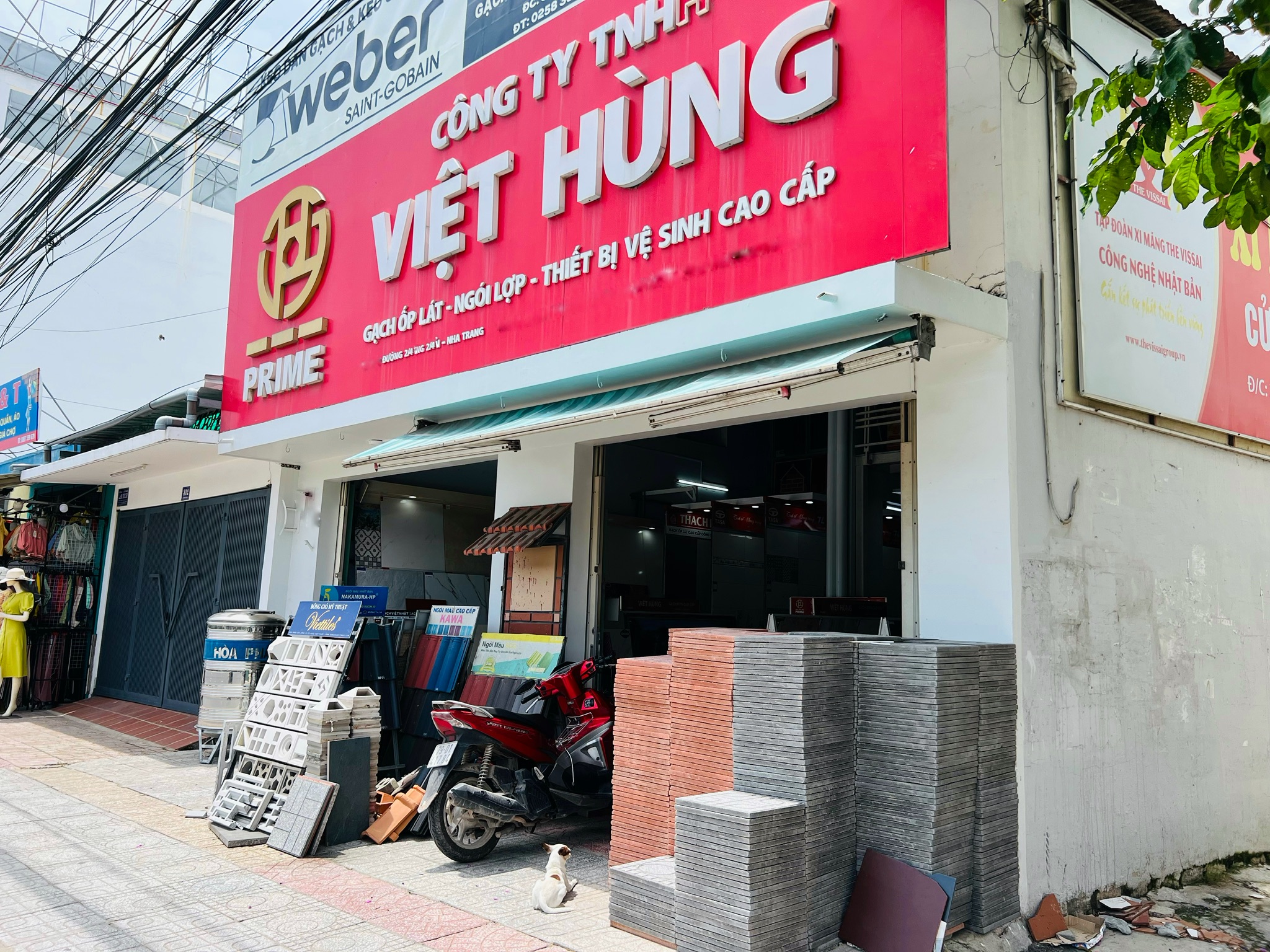 Cho thuê mặt bằng nguyên căn mặt tiền 2/4 - Vĩnh Hải đối diện làng SOS