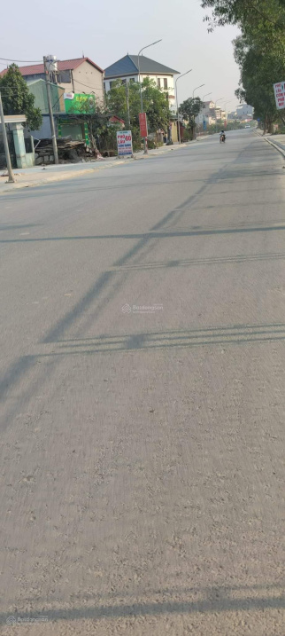 BÁN ĐẤT KIÊU KỴ,GIA LÂM, DT 105M, Ô TÔ DỪNG ĐỔ, KINH DOANH , GIÁ 3,18 TỶ.