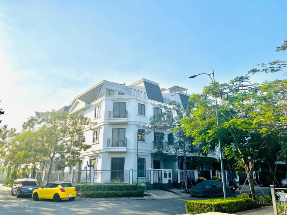 BÁN GẤP NHÀ PHỐ GÓC LAKEVIEW CITY, DT 7X20m, 1TRÊT 3LẦU, ĐƯỜNG 14, FULL NT, GIÁ 17 TỶ LH 0907 110 927