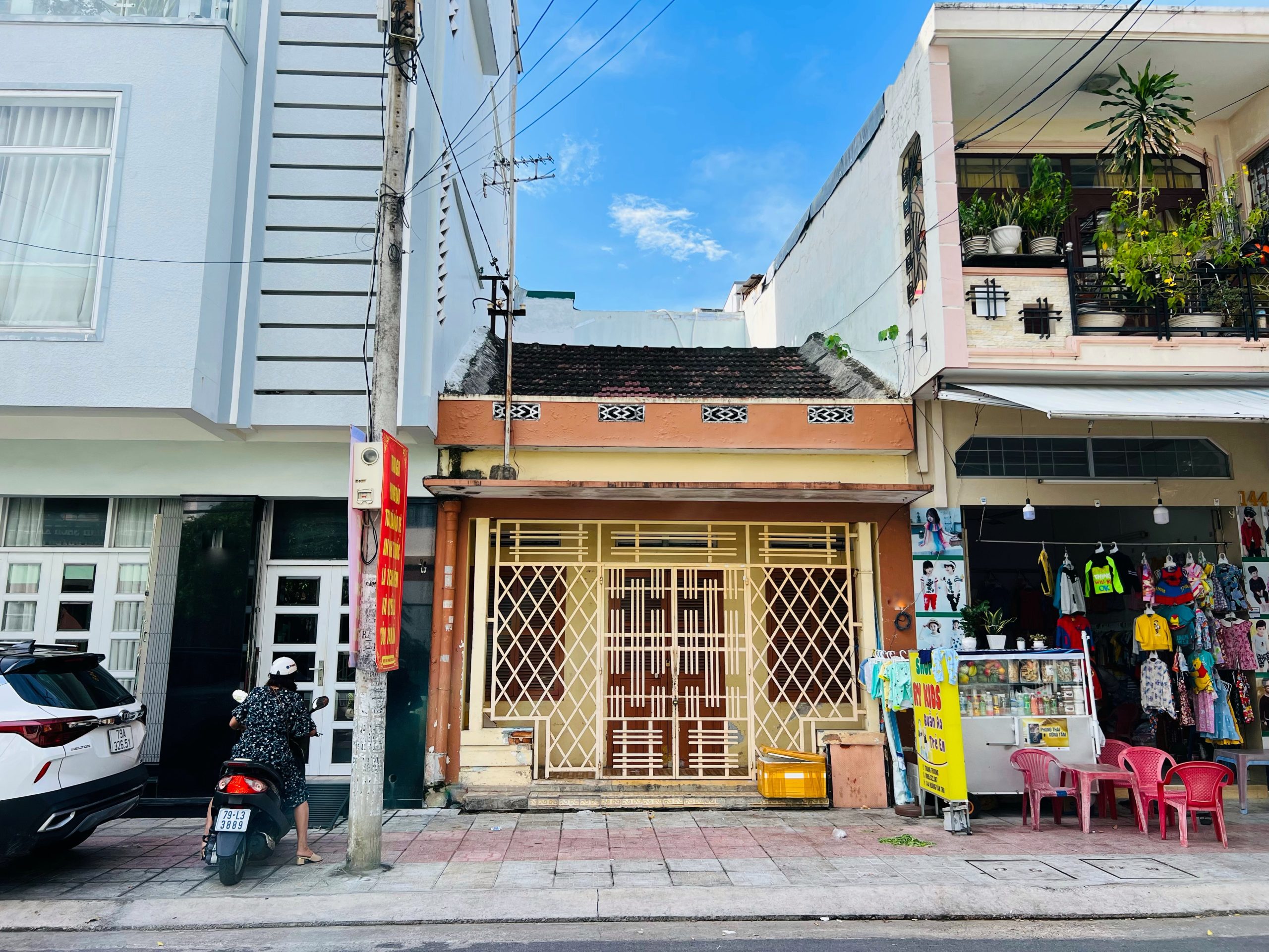 Nhà đất phố hàng hiếm kinh doanh - mặt tiền đường Hoàng Văn Thụ, giá chỉ 6.2 tỷ