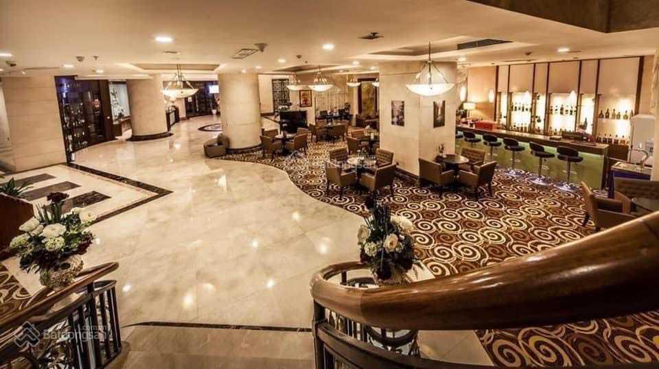 Ba Đình, bán tòa nhà thương mại, nhà hàng, văn phòng, showroom, 600m2, MT 25m, 700 triệu/tháng