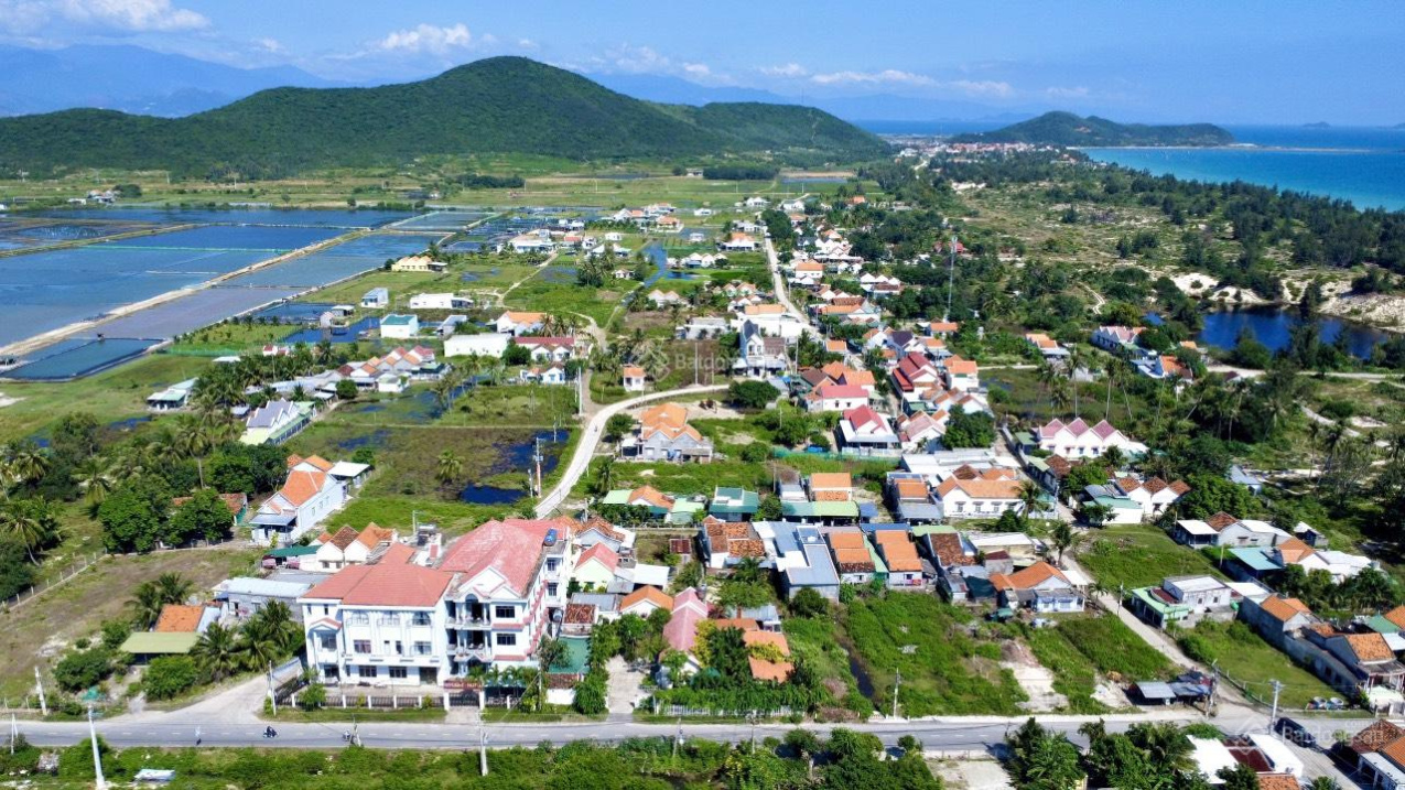 Bán 3 khách sạn đẹp nhất biển Dốc Lết giá đầu tư