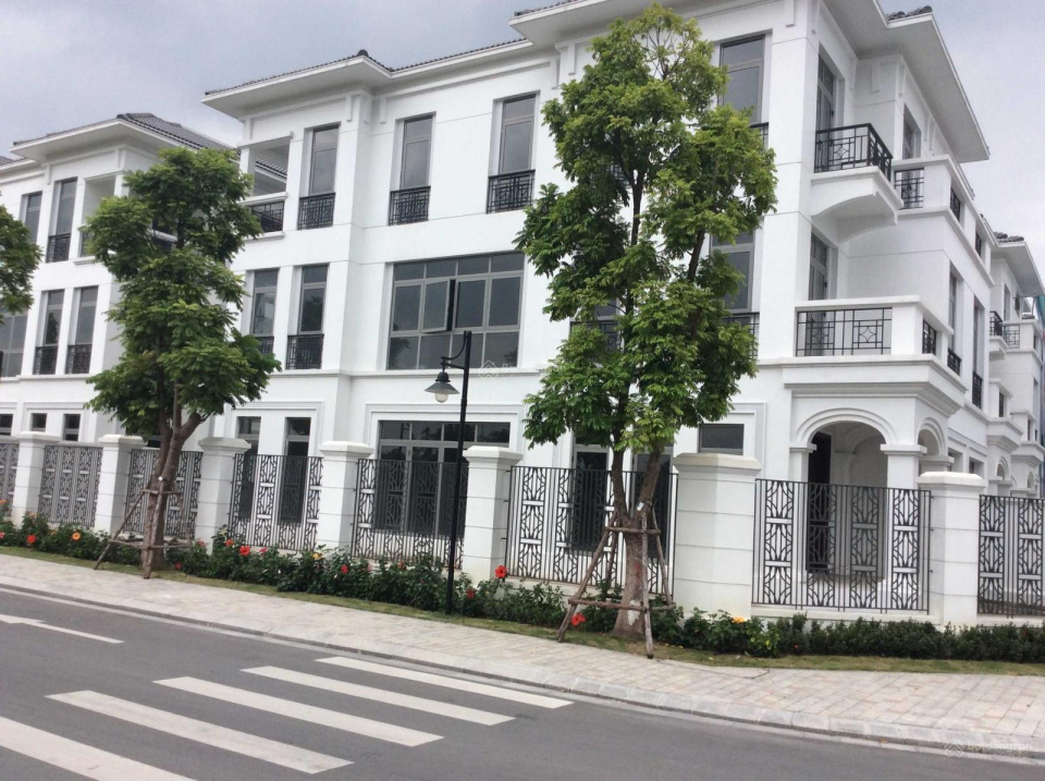 Bán BT góc hướng Dương, 286m2, thô, ĐN - ĐB, 2 mặt tiền Thoáng, view đường chính, giá đầu tư 50 tỷ