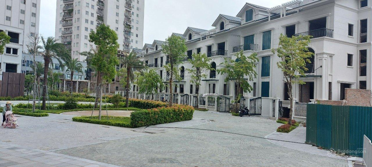 Bán biệt thự HDI Tây Hồ 135m2, mặt tiền 9m, xây 4 tầng 1 hầm, đầu chờ thang máy, nhận nhà ngay