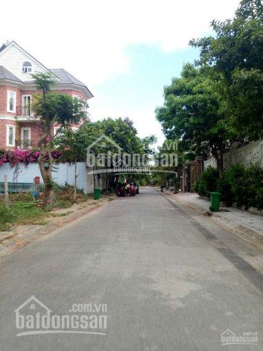 Bán biệt thự Làng Đại Học khu B, đường Nguyễn Hữu Thọ, diện tích 10x25m, giá 11.5tỷ. 0931 777 200