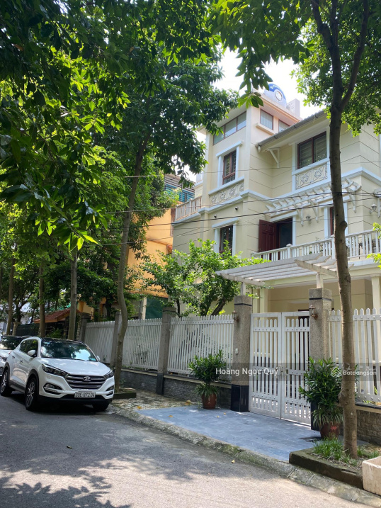 Bán biệt thự sân vườn Nguyễn Trãi lô góc 2 Mặt khu cán bộ 170m2, mặt tiền khủng 10m chỉ 19.2 tỷ