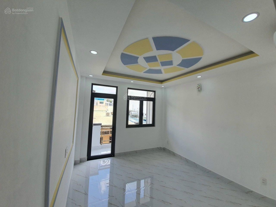 Bán căn nhà vị trí đẹp đường Chu Văn An, giá chỉ 4tỷ8 cho 70,6m2, Quận Bình Thạnh, sổ hồng riêng