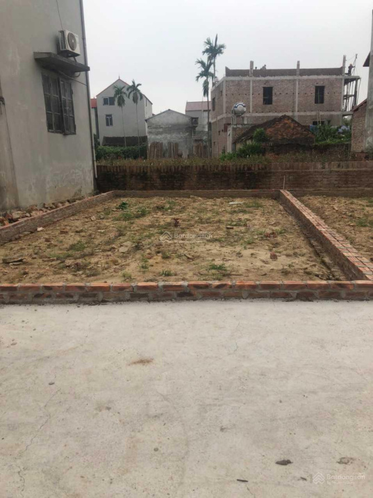 Bán đất Do Hạ, xã Tiền Phong. DT 85.6m2 MT 4,2m giá 20tr /m2 đường rộng