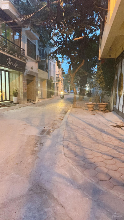 Bán đất Phú Thượng, Âu Cơ, Tây Hồ, vỉa hè ô tô tránh nhau. DT 102m2 x MT 6,9m x 14,7 tỷ