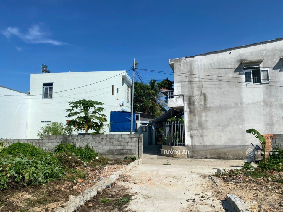 Bán đất Vĩnh Ngọc - gần nhà thờ chợ mới cách đường Lương Định Của 200m. Giá 1 tỷ 200tr