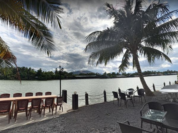 Nhà Bên Sông Homestay nằm ở khu đất ven sông Ban-dat-con-ngoc-thao-nha-trang-2