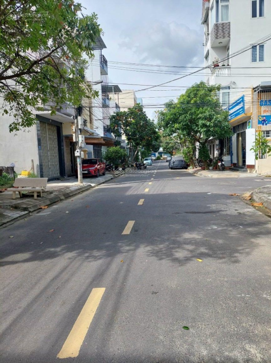 Bán đất đường Ngô Lan Chi, DT 100m2, ngang 5,25m hướng Nam, đường 13m - giá 5 tỷ