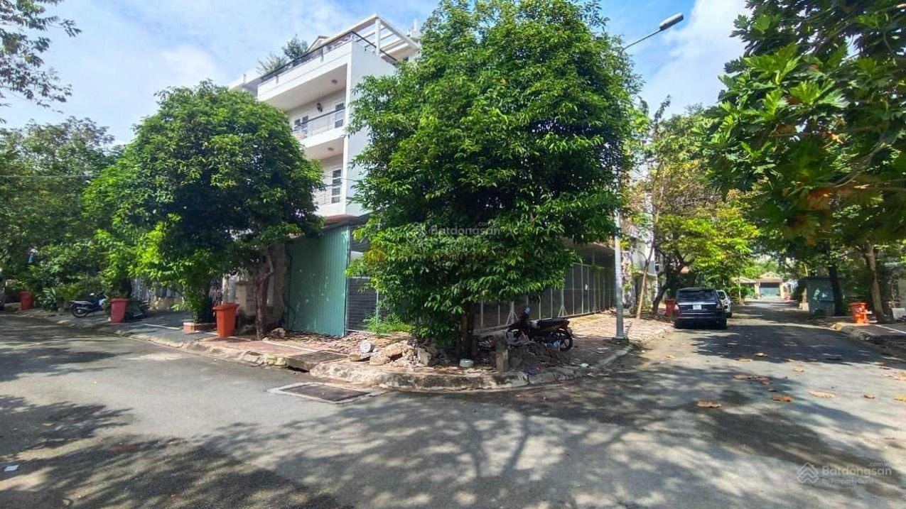 Bán đất góc 2 mặt tiền khu compound phường Thảo Điền, Q2, DT: 7x20m, giá 29 tỷ