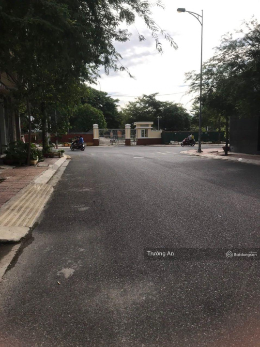 Bán đất mặt tiền đường Phước Long, gần Dã Tượng. Diện tích 106m2 chỉ 8,3 tỷ