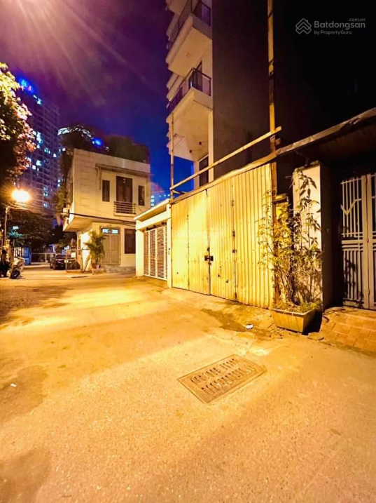 Bán đất ngõ 175 Lạc Long Quân, Nghĩa Đô, Cầu Giấy, Ngõ thông , ô tô tránh. DT 62 m2, MT 4,4 m