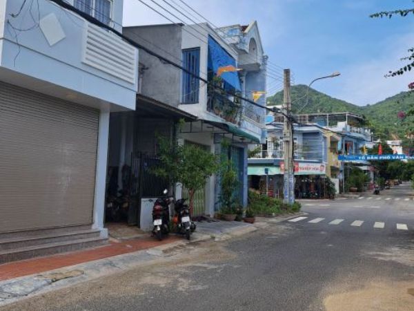 Ban-dat-nguyen-chich-nha-trang-2