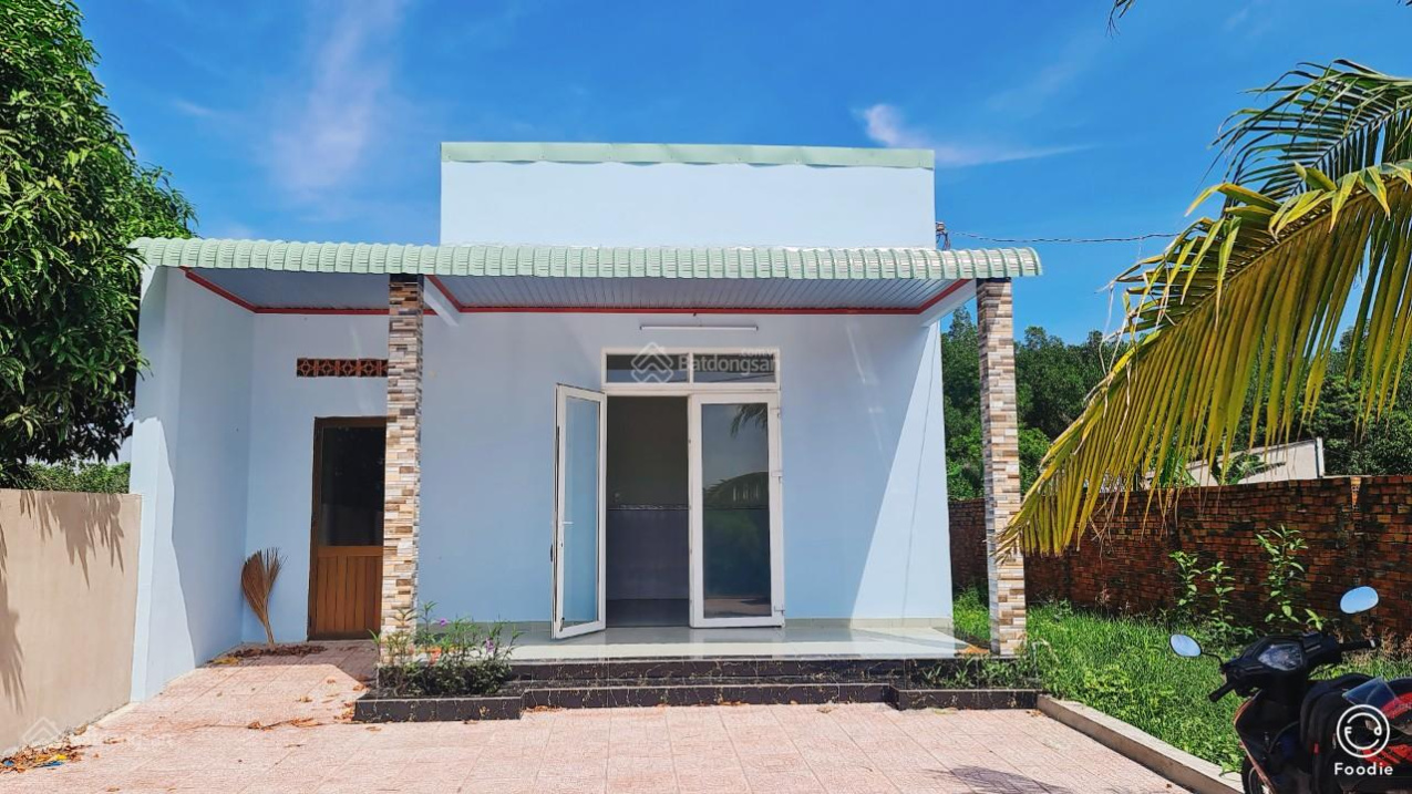 Bán đất thị trấn Đất Đỏ, Bà Rịa Vũng Tàu, DT 710m2 làm nhà vườn giá 3,95 tỷ