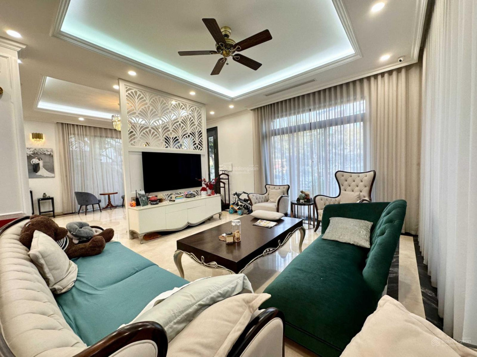 Bán đơn lập Nguyệt Quế, khu bên hồ, 345m2, N thất nhập khẩu, cực đẹp, view sông thoáng, giá: 72 tỷ