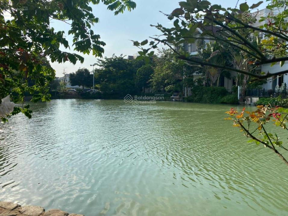 Bán gấp căn Hoa Lan, 261m2, 45 tỷ, hoàn thiện nội thất đẹp, view ngã 3 sông, gần khu Almaz