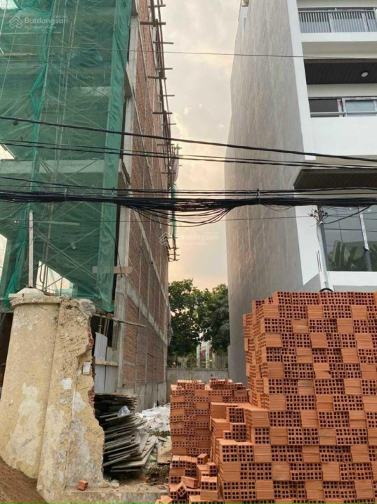 Bán gấp mặt tiền kinh doanh đường Nguyễn Cừ, Phường Thảo Điền, Quận 2. DT 4.1x26m, giá 20 tỷ