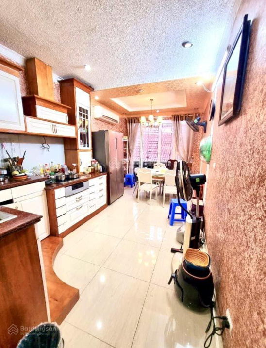 Bán gấp nhà Đồng Bát, Cầu Giấy, Hà Nội, ô tô đỗ cửa, thang máy, 62m2*7 tầng, 9.2 tỷ