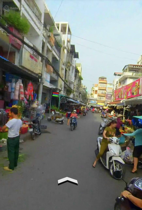 Bán gấp nhà MT chợ Tân Sơn Nhất Nguyễn Kiệm trước nhà 15m, 4*18m 5 lầu cho thuê 30tr, giá 16.1 tỷ