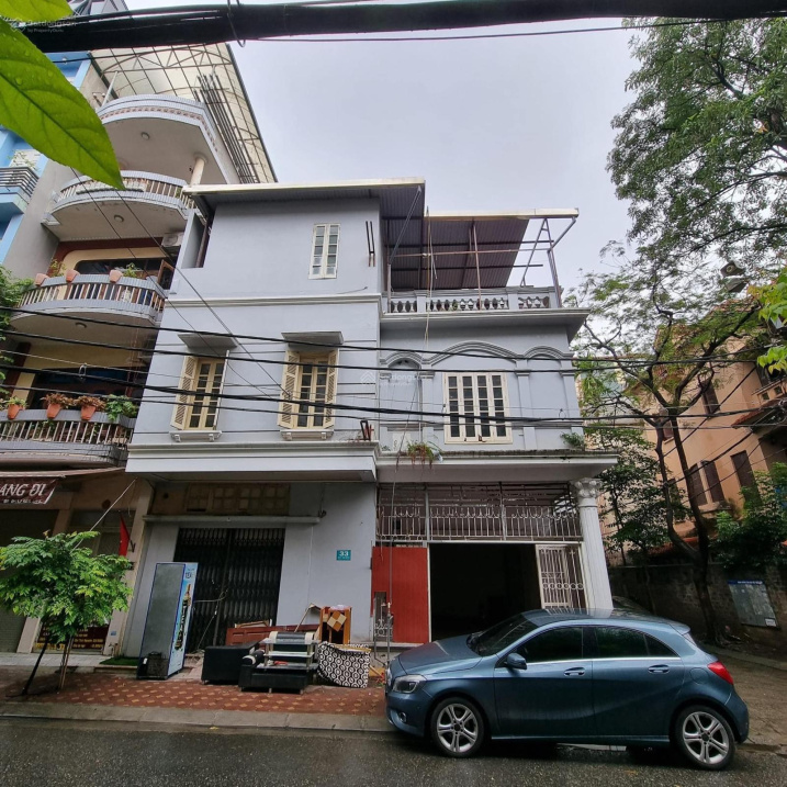 Bán gấp nhà mặt ngõ 61 Hoàng Cầu, quận Đống Đa rộng 160m2, mặt tiền 7m thoáng trước sau chỉ 37 tỷ