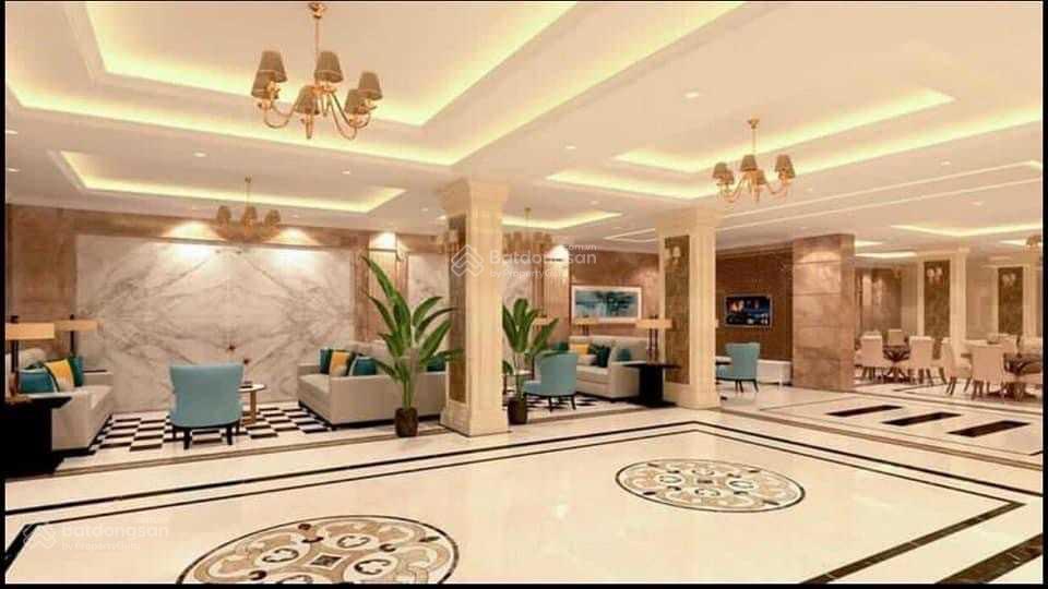 Bán khách sạn Cầu Giấy Hà Nội 150m2 x 10T 31P giá tốt