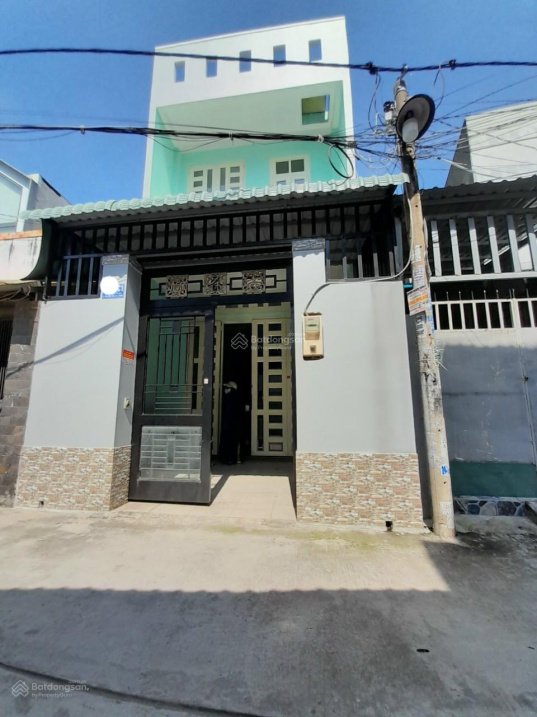 Bán nhà 2 tầng, gần Gò Vấp, hẻm ôtô, DT: 4 * 16m (giá: 3tỷ650 TL) P. Tân Chánh Hiệp, Q. 12