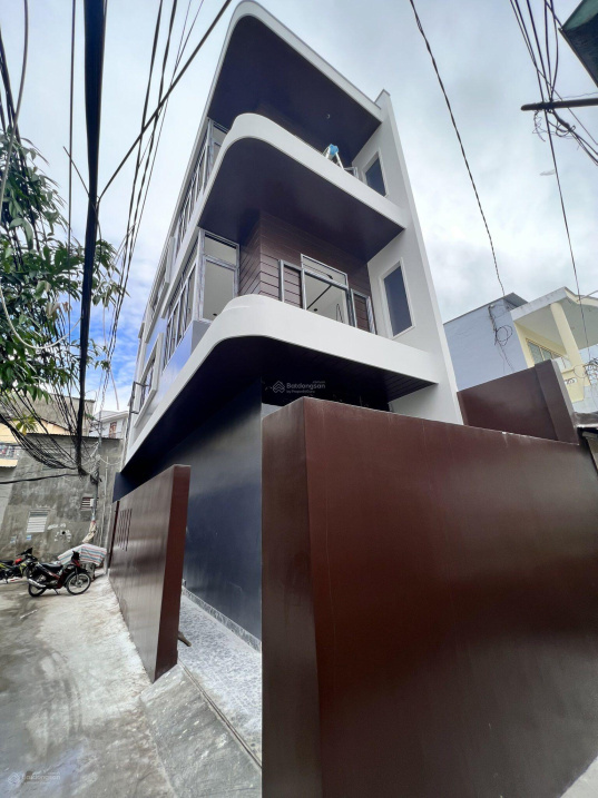 Bán nhà 3 tầng hẻm ô tô đường 2/4 Vạn Thắng, Nha Trang