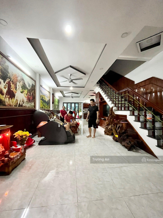 Bán nhà 4 lầu đường Thích Quảng Đức, Phước Long B. Nhà ốp gỗ sang trọng 6,5 tỷ