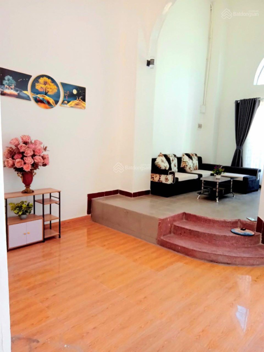 Bán nhà 5 tầng mặt tiền đường Dã Tượng, P. Phước Long cách biển 500m