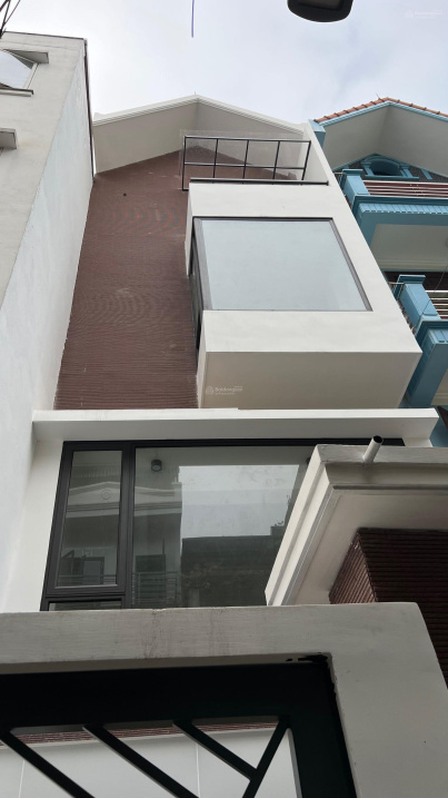 Bán nhà 70m2 - 5 tầng thang máy - tại ngõ 28 phố Tứ Liên Tây Hồ - nhà gần phường công an