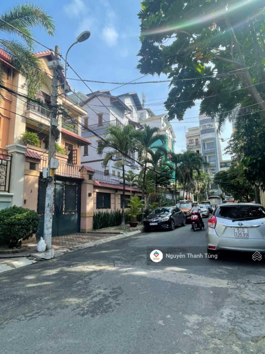 Bán nhà 780/ đường Sư Vạn Hạnh, P12, Quận 10. DT: 4.5x18m, nhà trệt 3 lầu ST giá 19.9 tỷ TL