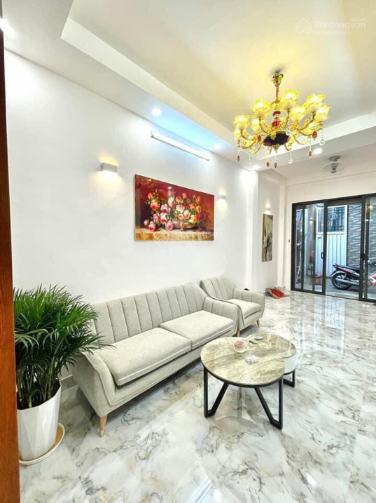 Bán nhà Đặng Tiến Đông, Hoàng Cầu, cực hiếm TT Quận Đống Đa, nhỉnh 5 tỷ