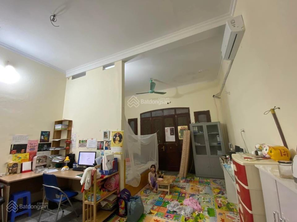 Bán nhà Hoàng Quốc Việt, Cầu Giấy thuộc khu phân lô Vip, nhà 2 mặt ngõ ô tô, rộng 50m2 hơn 8 tỷ