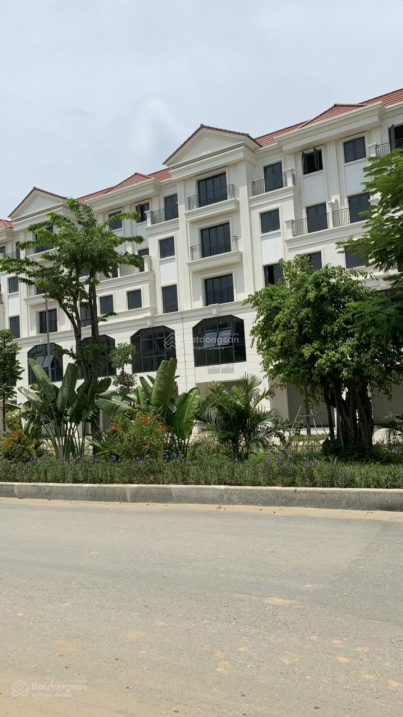 Bán nhà LK 100m2, 5 tầng, có hố thang máy, có đường sau nhà 6m, giá bán hơn 7 tỷ , vào tên HĐMB