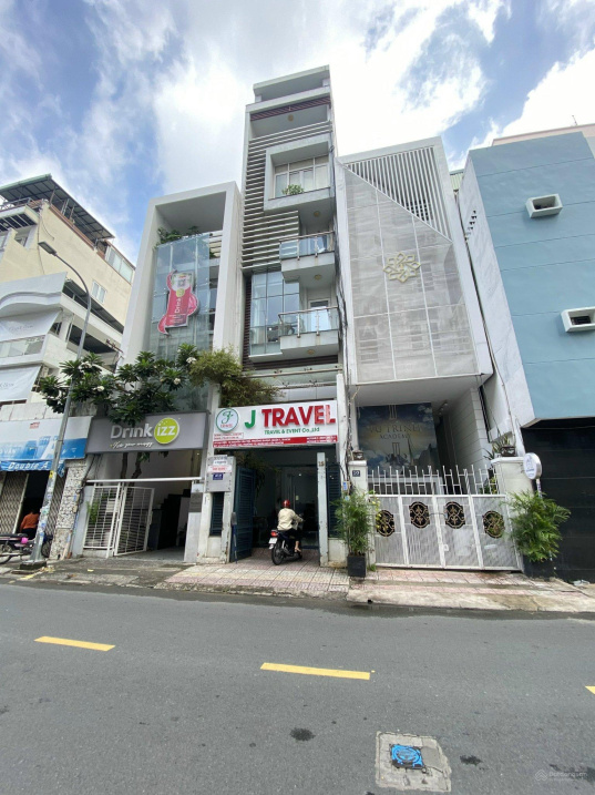 Bán nhà MT Nguyễn Văn Thủ, Phường Đa Kao + , Quận 1. Giá 35 tỷ.