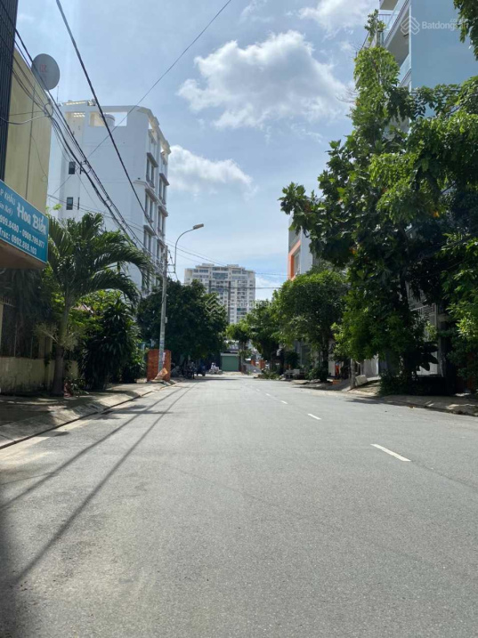 Bán nhà MT khu cực vip Cư Xá Ngân Hàng Q7. DT 84m2, giá 13.3 tỷ, khu vực rất hiếm nhà bán