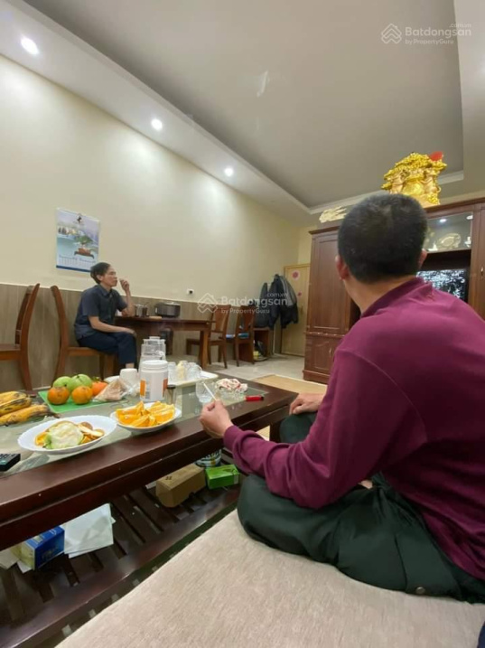 Bán nhà Nguyễn Khánh Toàn, Cầu Giấy, phân lô khu vip, ô tô qua nhà, 65m2, 7.7 tỷ