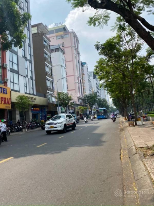 Bán nhà Quận 1 mặt tiền Phạm Ngũ Lão và Nguyễn Thái Học