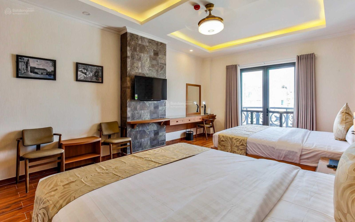 Bán nhà Quận 1 mặt tiền Trần Quang Khải 1 hầm 8 tầng,nội thất cao cấp