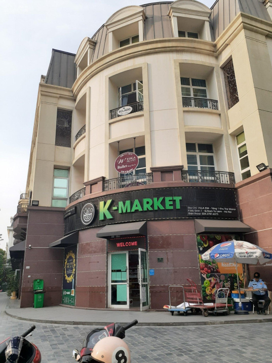 Bán nhà Villa E The Manor khu đô thị mới Mỹ Đình DT 212m2, 4T, MT 12m giá 68 tỷ đẳng cấp 200tr/th