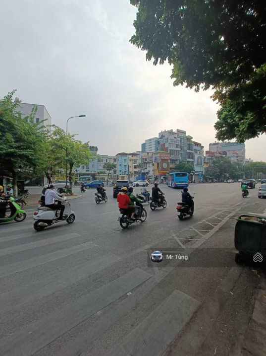 Bán nhà building - Mặt phố Nghi Tàm, Tây Hồ, diện tích 160m2 mặt tiền 8m chỉ 58 tỷ, kinh doanh đỉnh