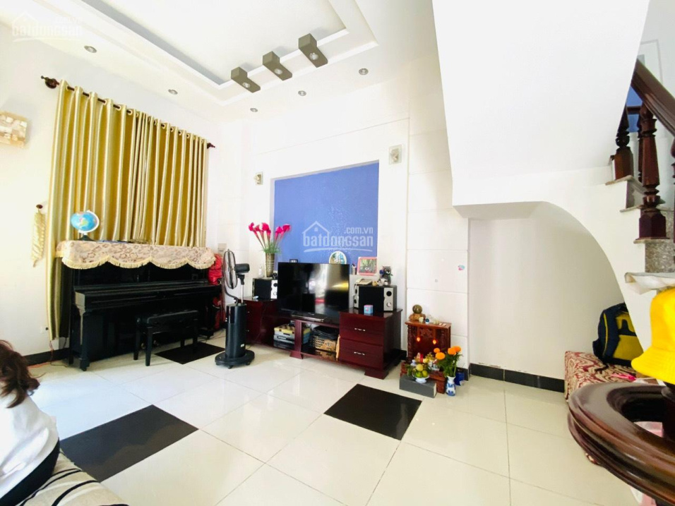 Bán nhà đẹp, hẻm xe hơi đường Phan Chu Trinh, gần biển